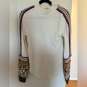 Free People
Gorgeous Cuff Thermal Top. Cream/multi. Size large